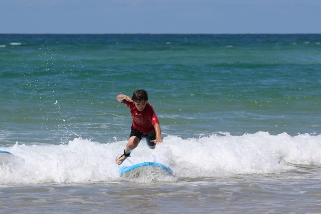  Ein Surfer in Seignosse. 