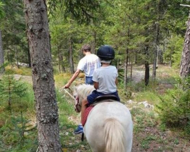 Ponyreiten auf den Pfaden von Valdeblore 