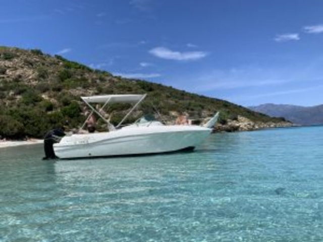  aluguel de um Camarat de Cap em Saint Florent 