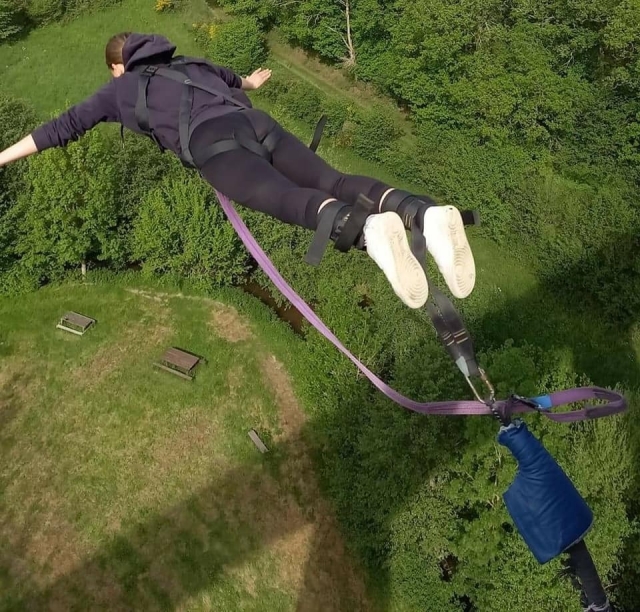  Bungee-Jumping wird Ihnen unvergessliche Erlebnisse bescheren! 
