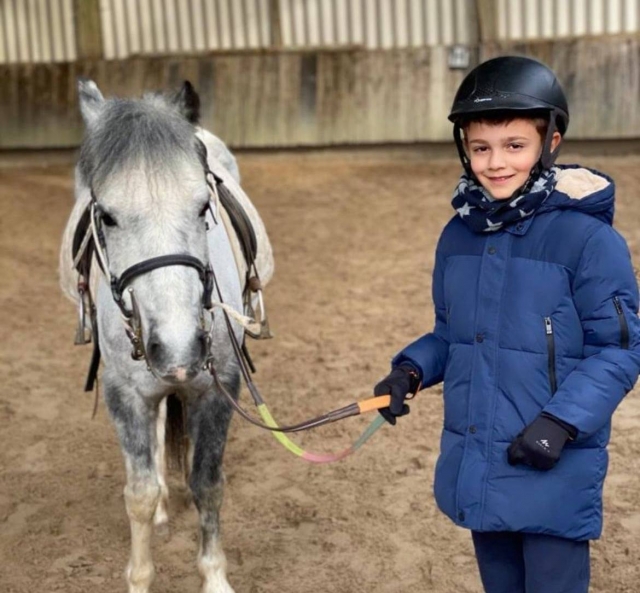 Photo souvenir avec le poney 