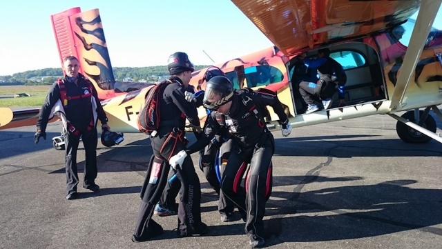Formation en parachute PAC en Lot-et-Garonne.
