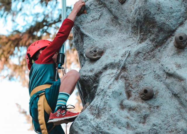  Anche i bambini possono arrampicare 