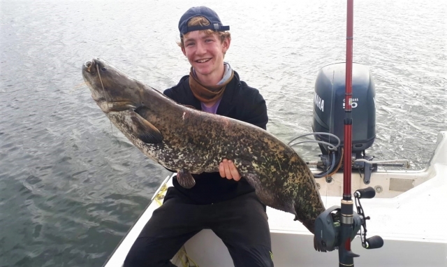  Orgoglioso di aver catturato il suo pesce!