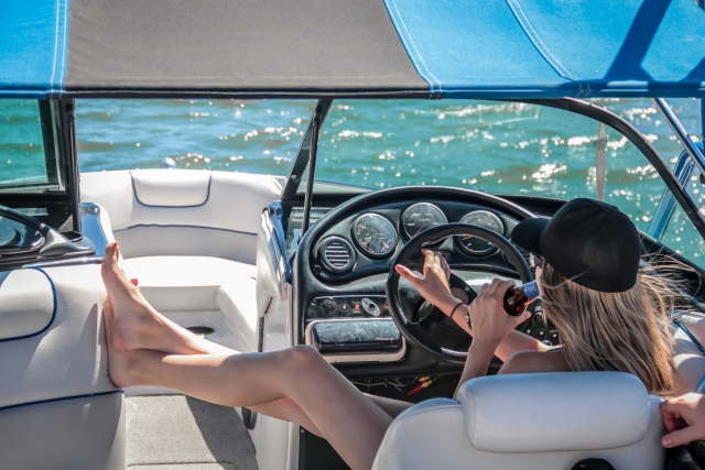  Rental de barco sem uma licença 