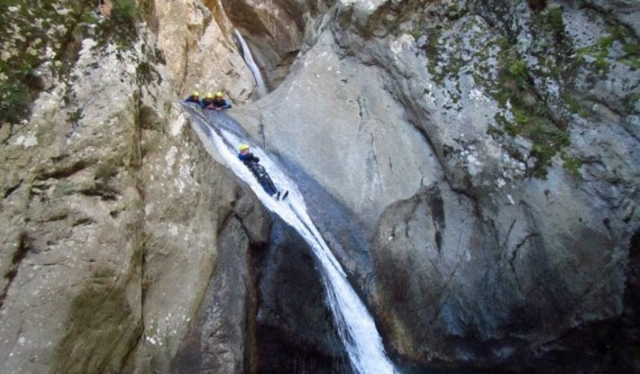 Descente en Canyoning 