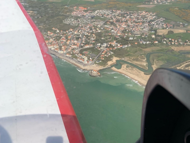Au dessus de La Manche en petit avion