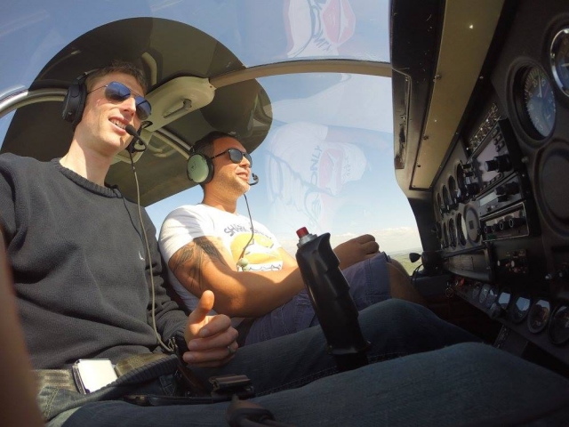 Nella cabina di pilotaggio del nostro aereo Cessna 