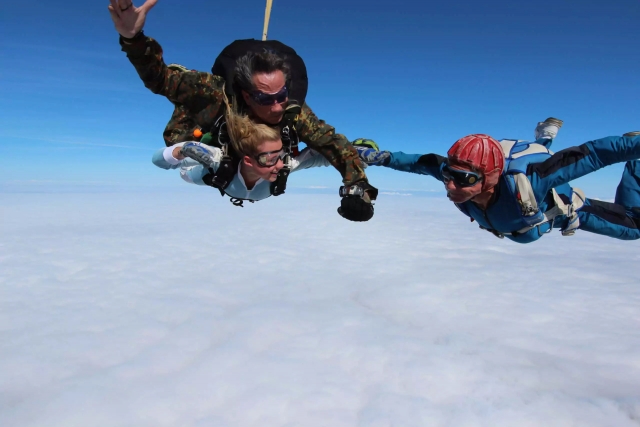  Parachute jump with video 