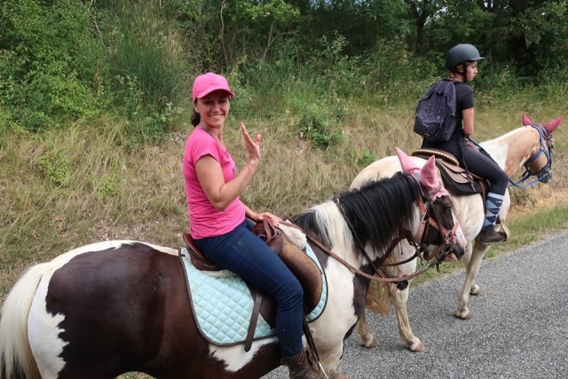  Scoperta dell'equitazione durante la passeggiata a cavallo