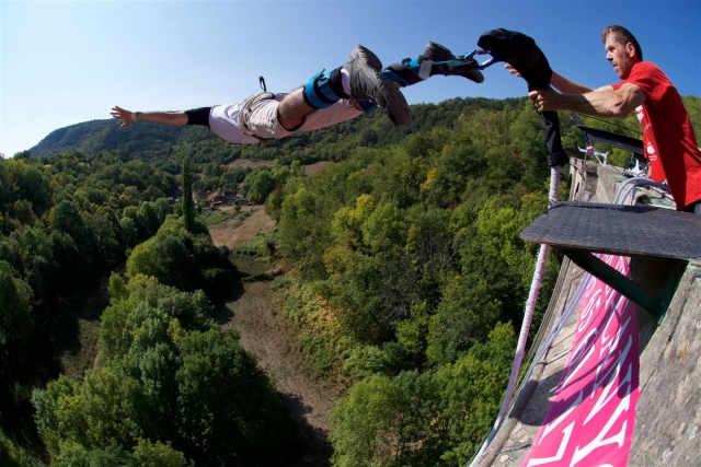 Saut à l'élastique depuis le Viaduc d'Alzon