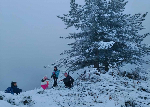  Alla scoperta dei Pirenei innevati con le racchette da neve 