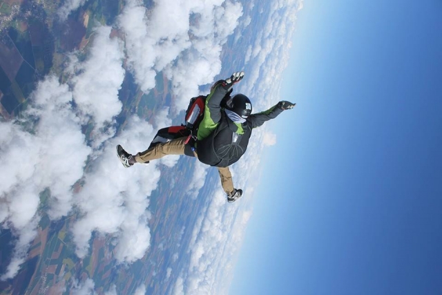  Pass through the clouds 