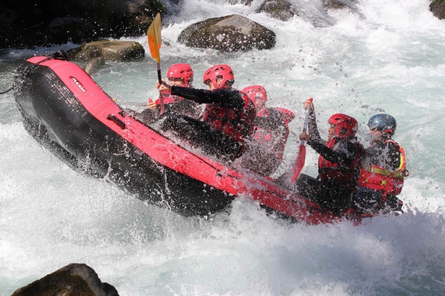  Sessão sensacional de rafting em Savoie 