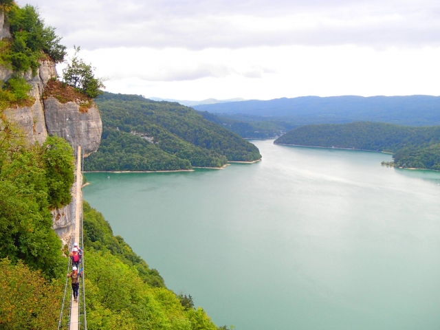杜省铁索攀岩 (Via Ferrata) 期间可欣赏令人叹为观止的全景 