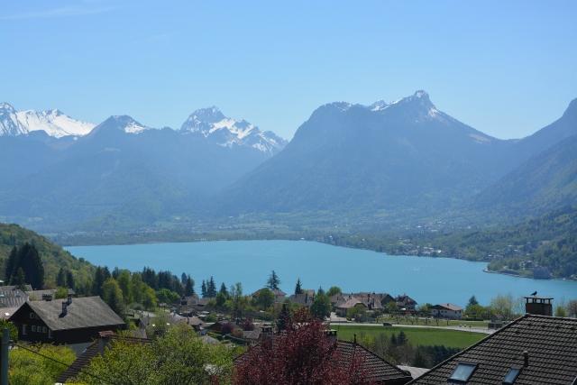 Blick auf den See von Annecy 