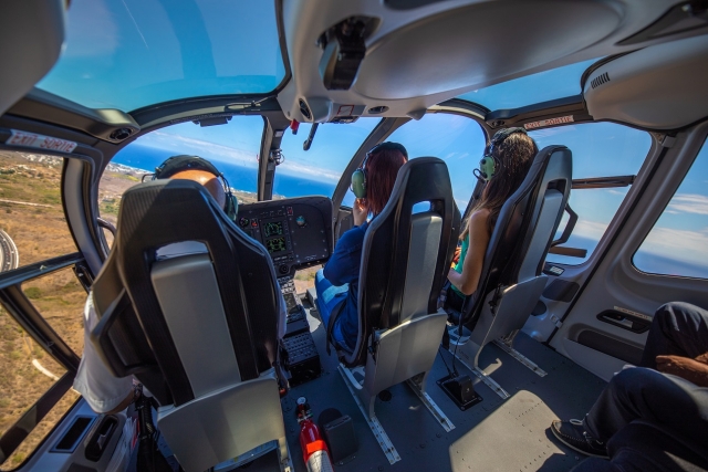  Toma asiento a bordo de uno de nuestros helicópteros