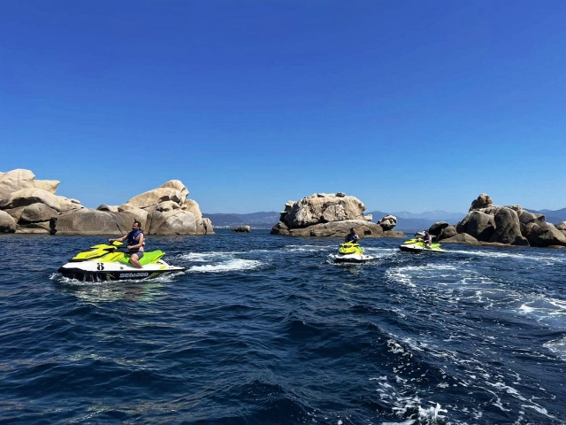  Navigazione sulle acque del Sud della Corsica in moto d'acqua 