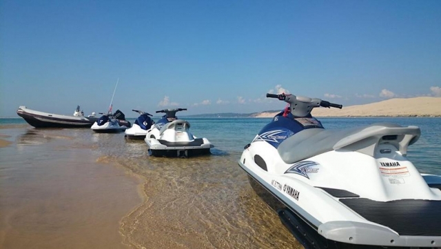  Our jet skis are waiting for you!
