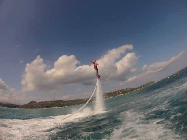 Flyboard sur la commune de Porto-Vecchio