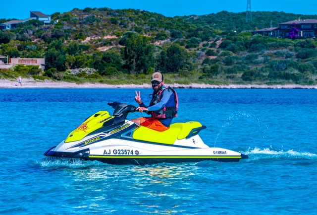 Unvergessliche Jetski-Fahrt von Santa Giulia aus 