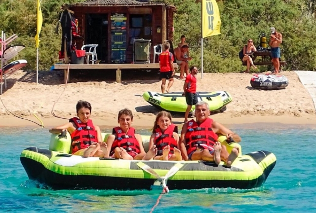  Boa trainata per divertimento assicurato 