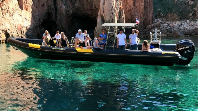  Paseo por las aguas turquesas del sur de Córcega