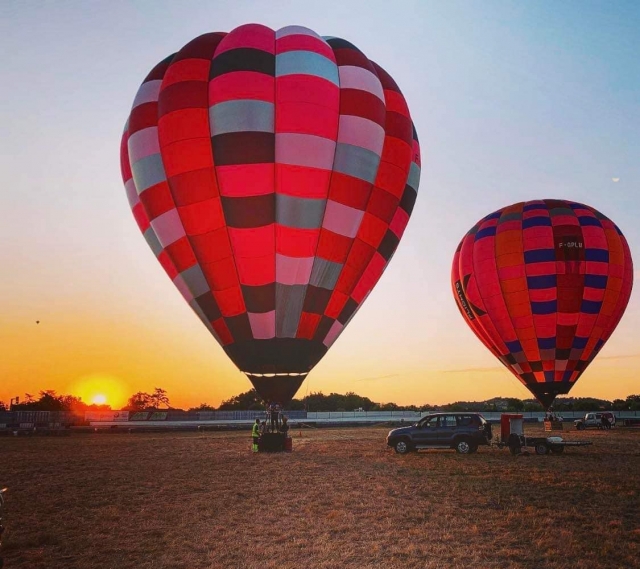  Heißluftballonflug bei Sonnenuntergang 