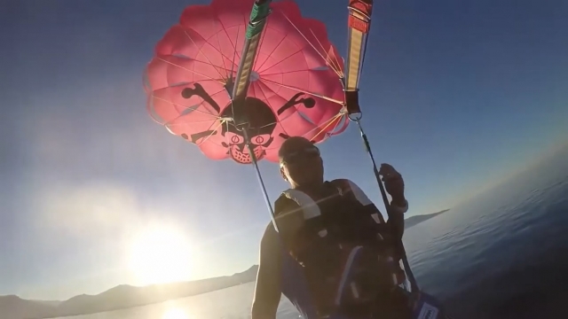  Instructor de parasailing 