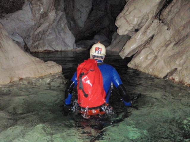 Guide professionnel pour votre expérience de canyoning