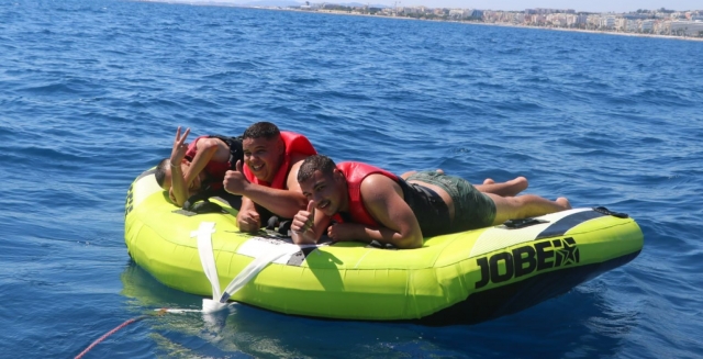  Rectangular towed buoy for more thrills 