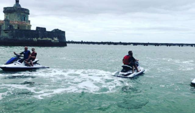  Excursión en moto de agua, camino a la Ciudadela de Oléron 