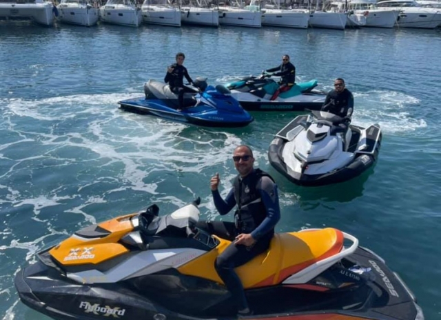 Location de motomarine dans le golfe Juan