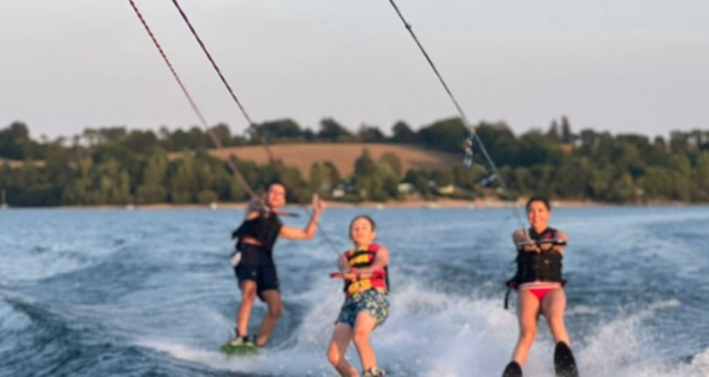  Ski nautique au Lac Pareloup