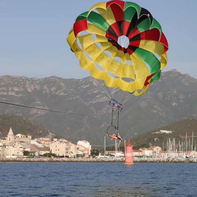 Session en trio en parachute ascensionnel