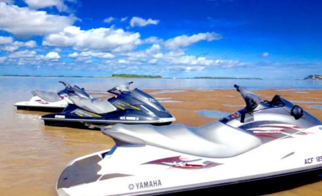 Jet ski haut de gamme pour votre confort sur l'eau