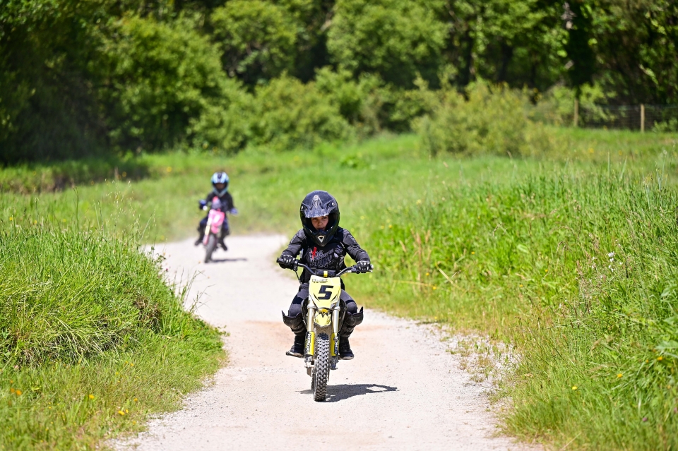  Rutas de quads y motos eléctricas 