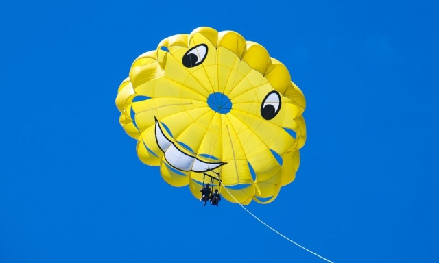  Parasailing-Sitzung in Le Gruau le Roi 