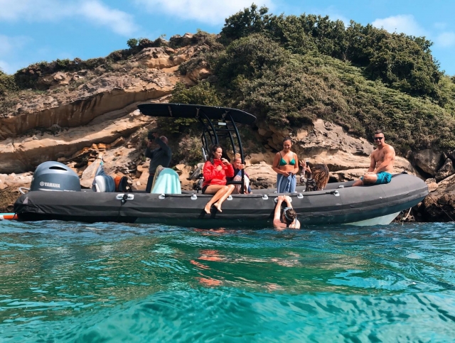  Impresionante viaje en barco hasta la frontera con España