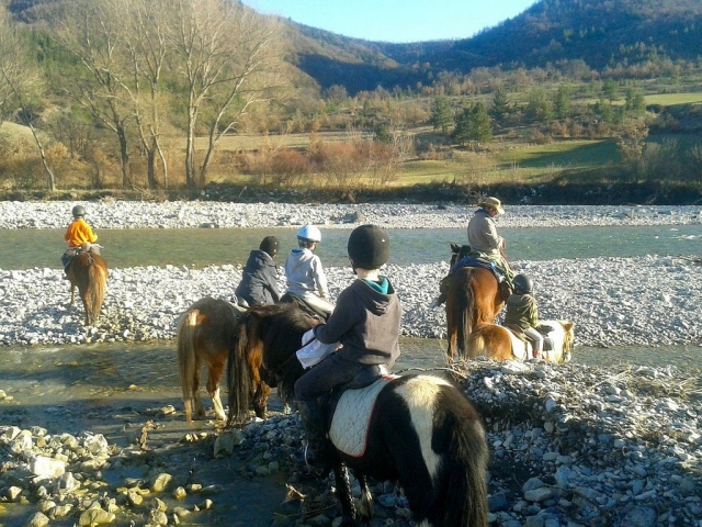  Únase a nosotros en Sisteron para un paseo a caballo único
