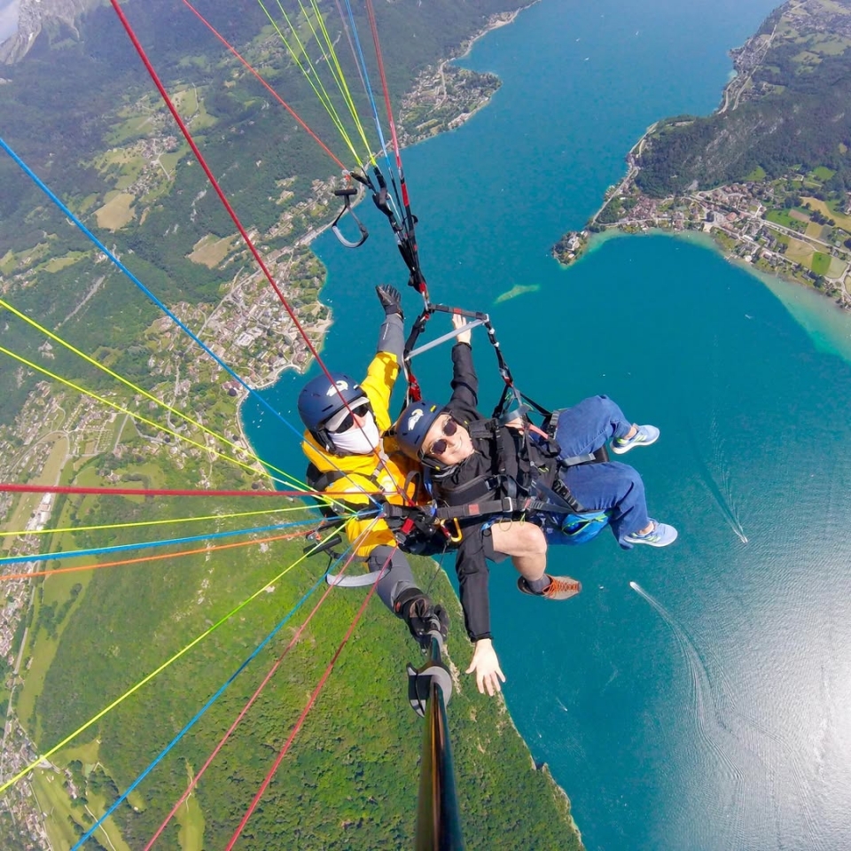Profitez d'une vue époustouflante lors d'une excursion en parapente