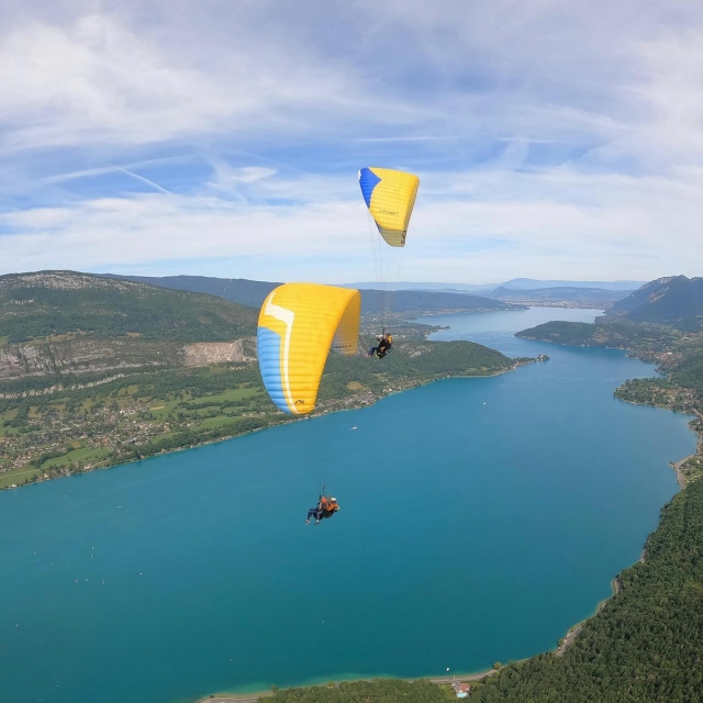 Profitez d'une vue époustouflante sur les eaux du lac