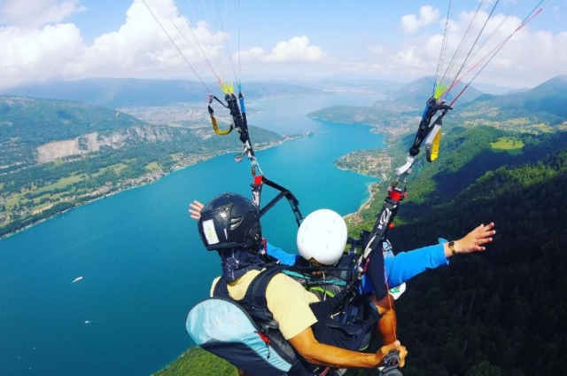  Embárcate en una aventura en parapente acompañado de un certificado estatal instructor 