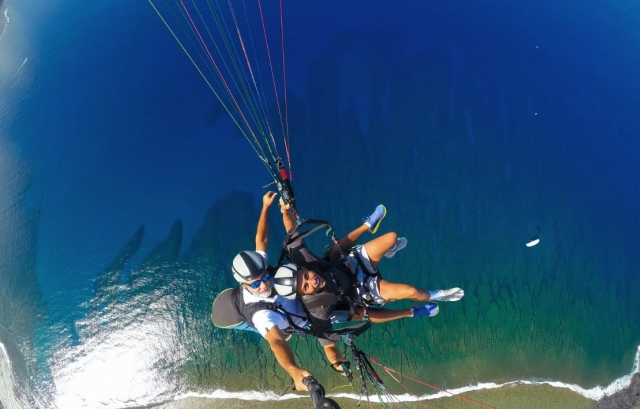 Get some fresh air with our paragliding session