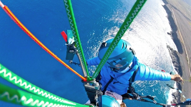  Discovery paragliding flight 