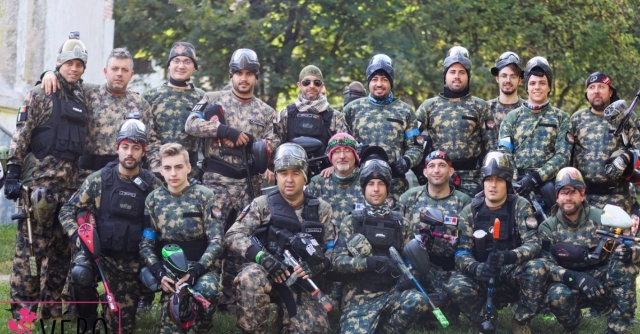  La nostra squadra di paintball a Saint Georges sur Eure 
