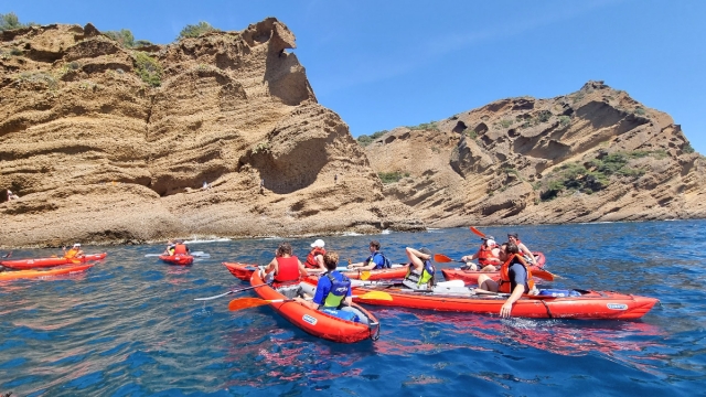 Gita in kayak con tutta la famiglia o un gruppo di amici 