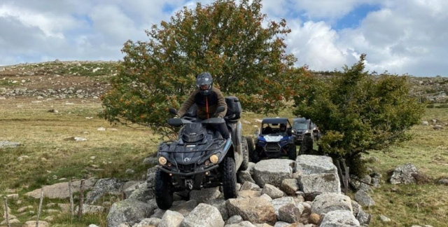 Entdecken Sie die Landschaften von Montrodat mit dem Quad! 