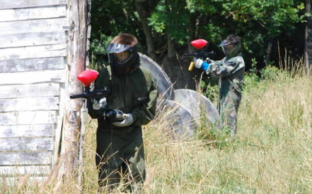  Paintball ist eine sportliche Aktivität für Groß und Klein