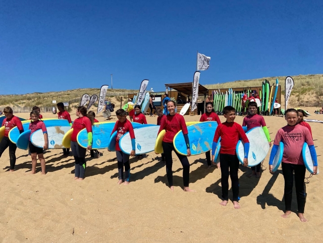  Prendi il mare aperto a La Tranche sur Mer a bordo della tua tavola da surf